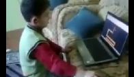 Küçük Çocuğu Korkutan Şaka Videosu İzle